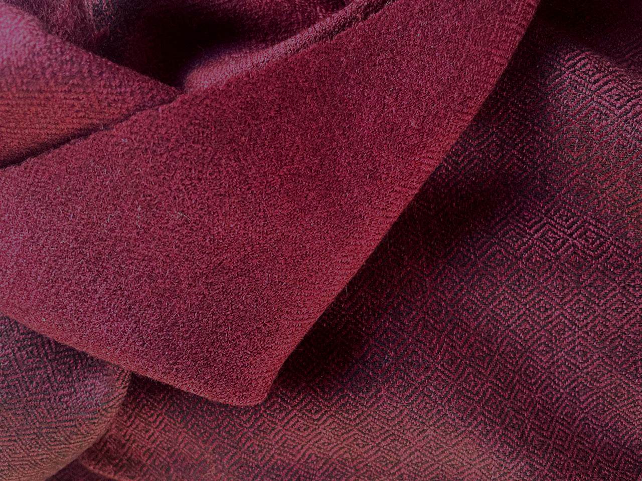 SHAKYAMUNI - Large Buddhist Meditation Shawl - Dark Burgundy - Esprit de l'Himalaya