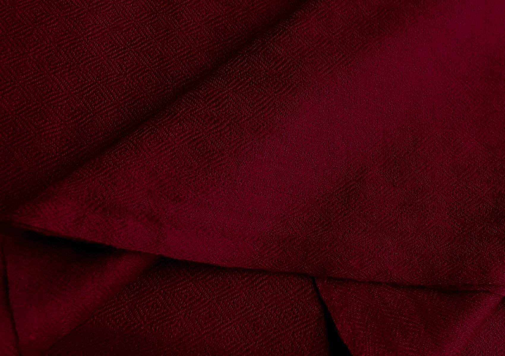 SHUNYATA - Large Merino Wool Shawl - Dark Burgundy - Esprit de l'Himalaya