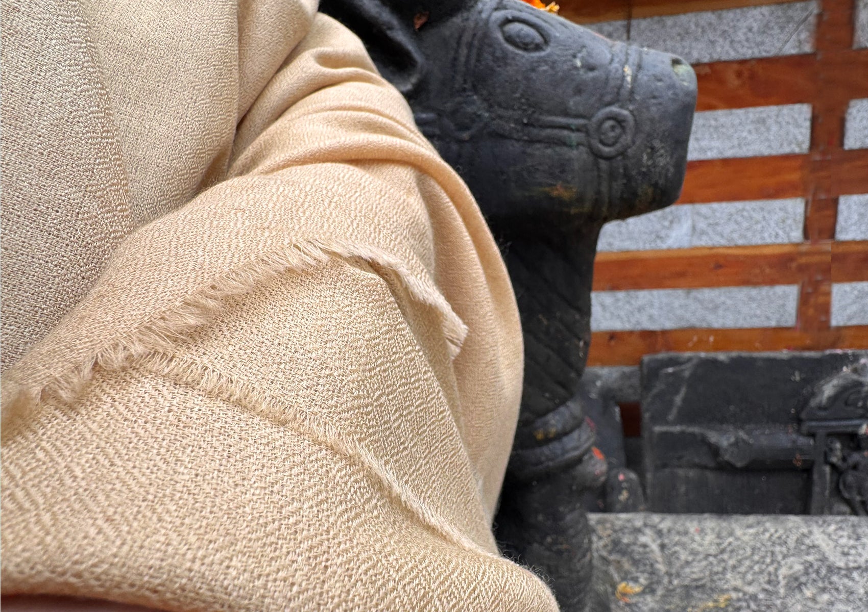Fine beige wool-silk shawl close-up – ideal for yoga and spiritual practice