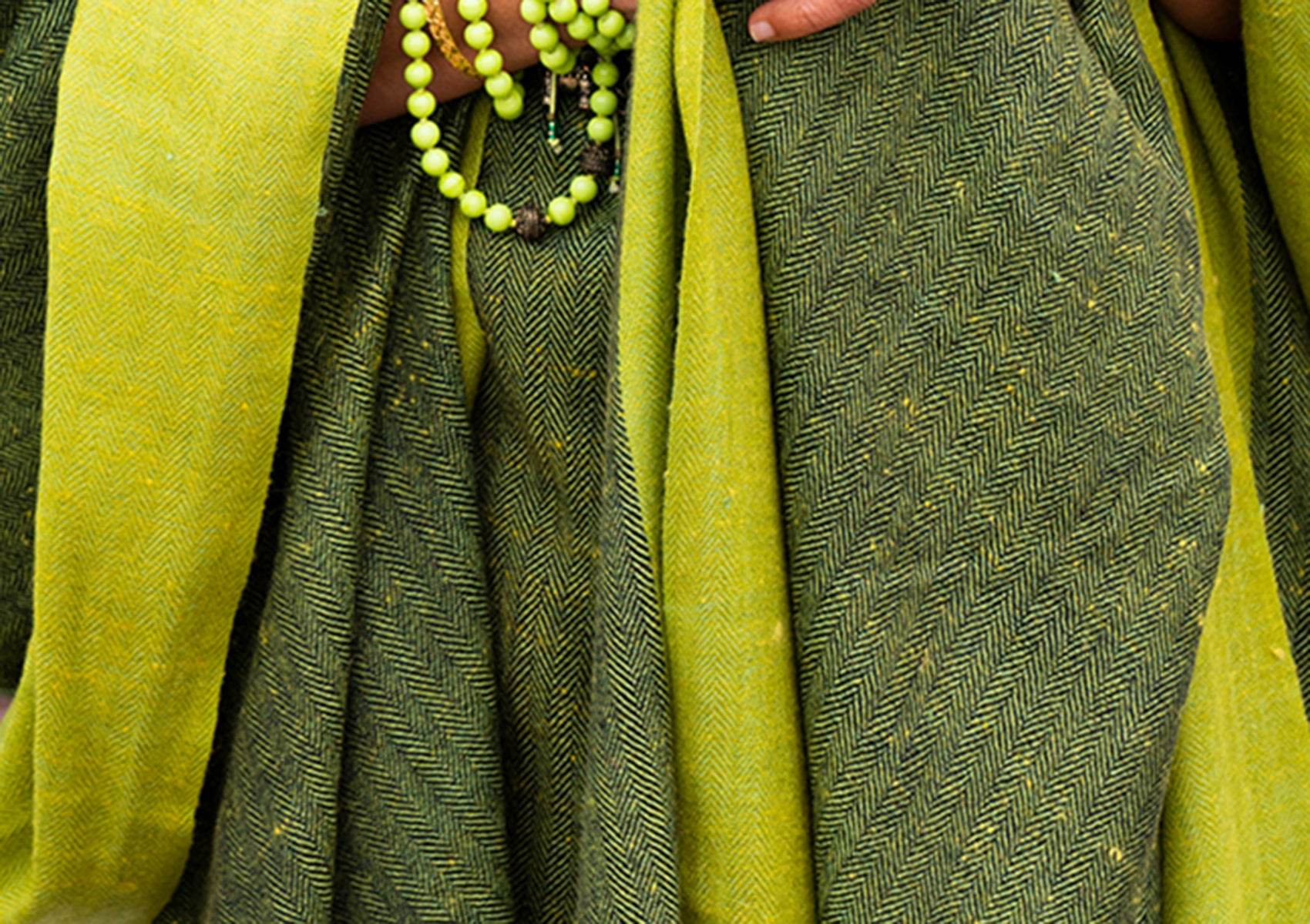 ISHWAR - Handwoven Large Meditation Shawl - Green - Esprit de l'Himalaya