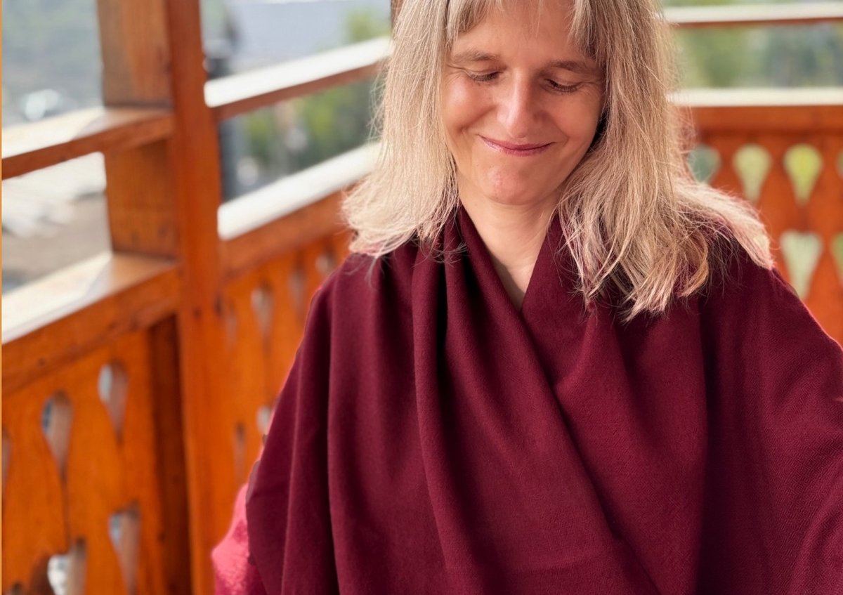 Lama Large Meditation Blanket — Dark Burgundy — Lama
