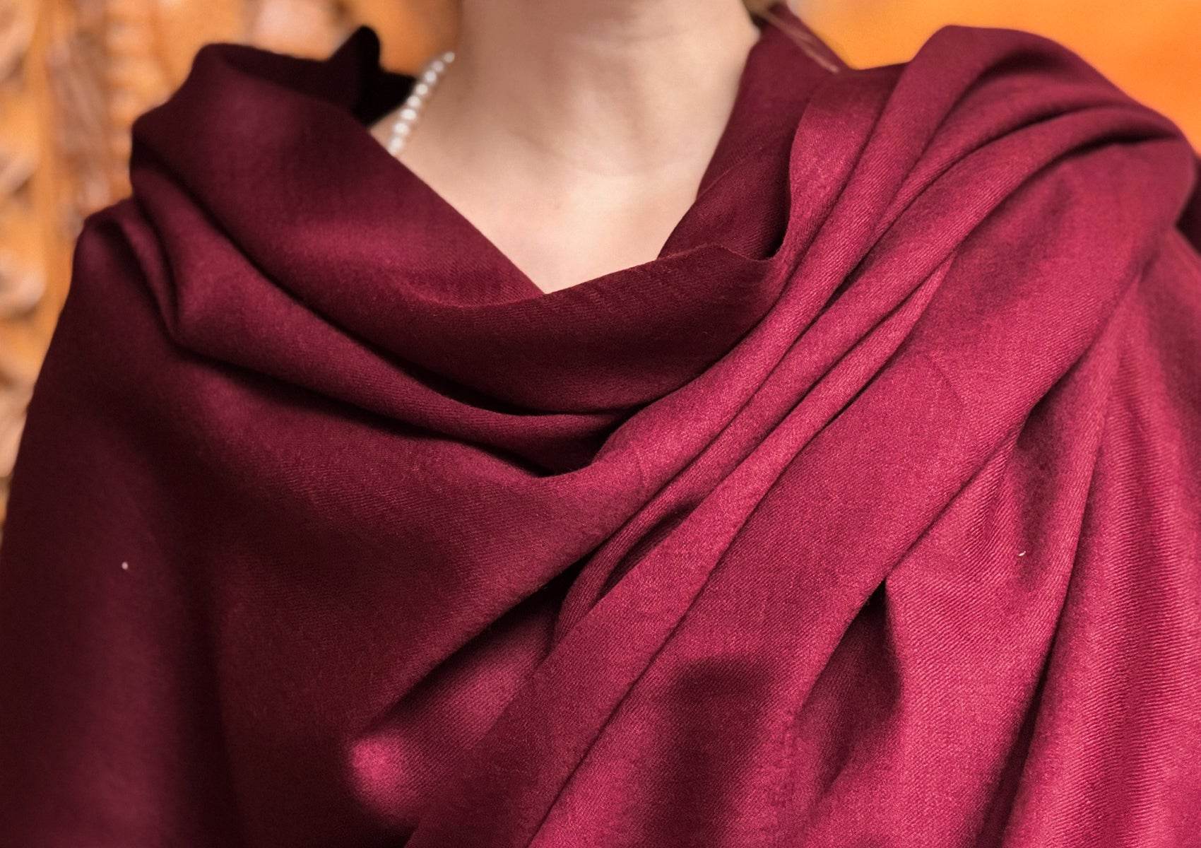 TARA LARGE - Fine Buddhist Shawl - Dark Burgundy - Esprit de l'Himalaya