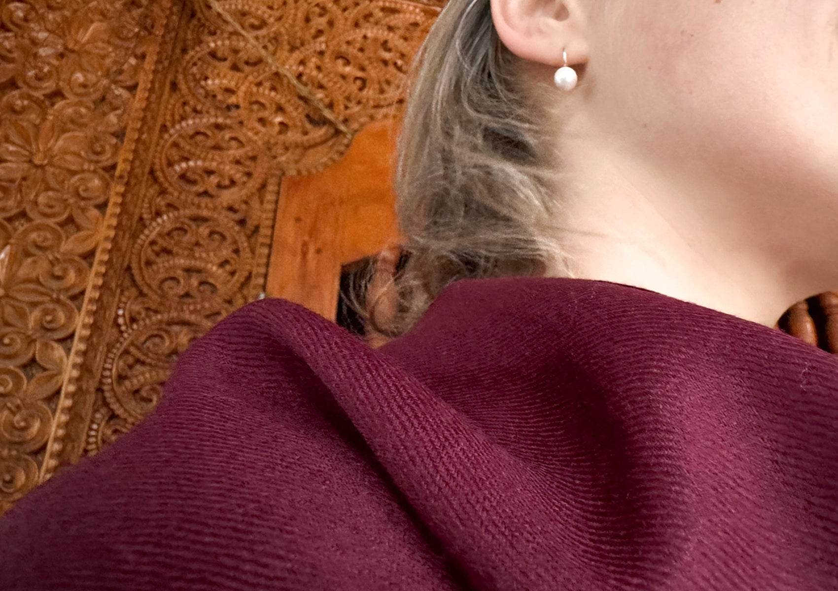 TARA LARGE - Fine Buddhist Shawl - Dark Burgundy - Esprit de l'Himalaya