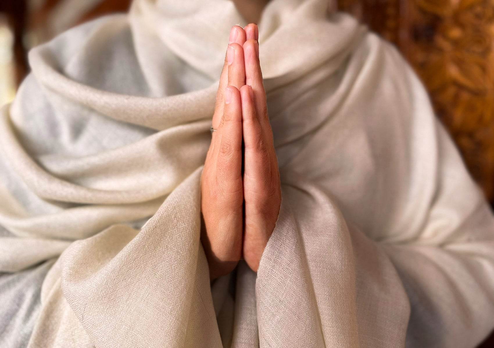 BODHI - Pashmina Shawl Handmade for Men - Cream - Esprit de l'Himalaya