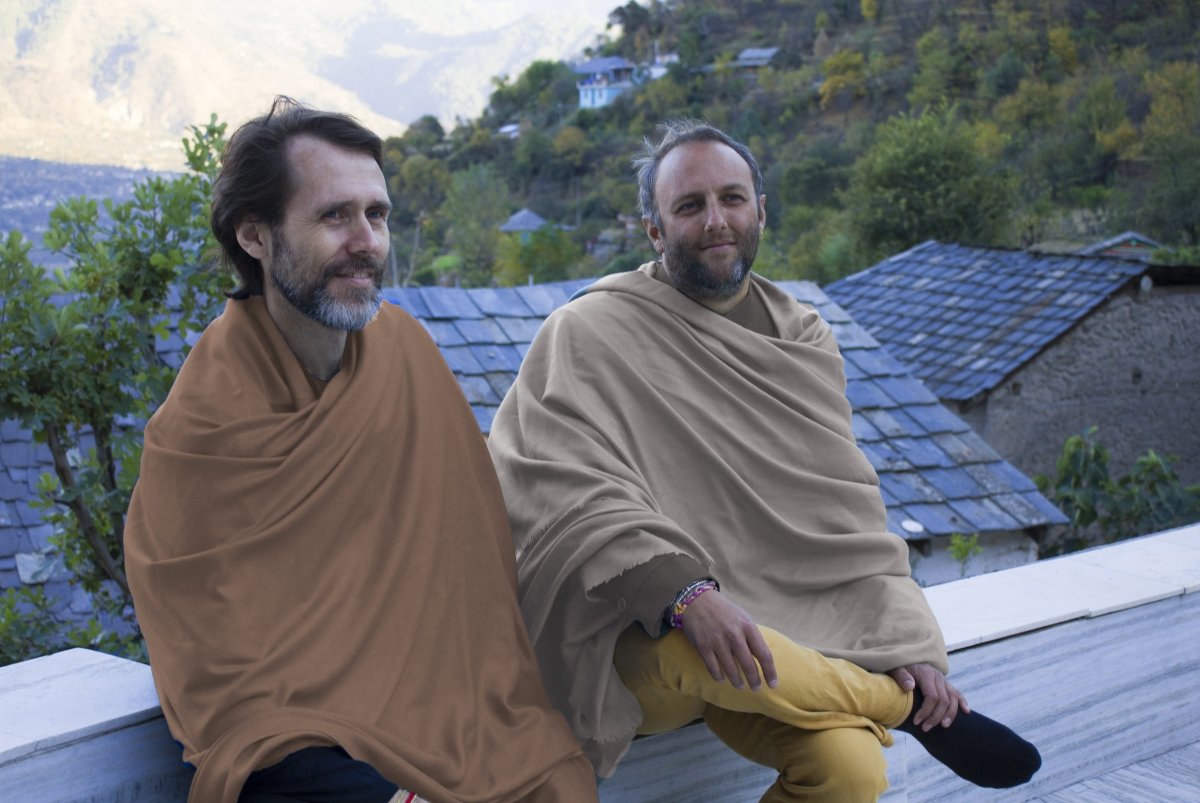 Fine Large Meditation Shawl — Beige — Milan