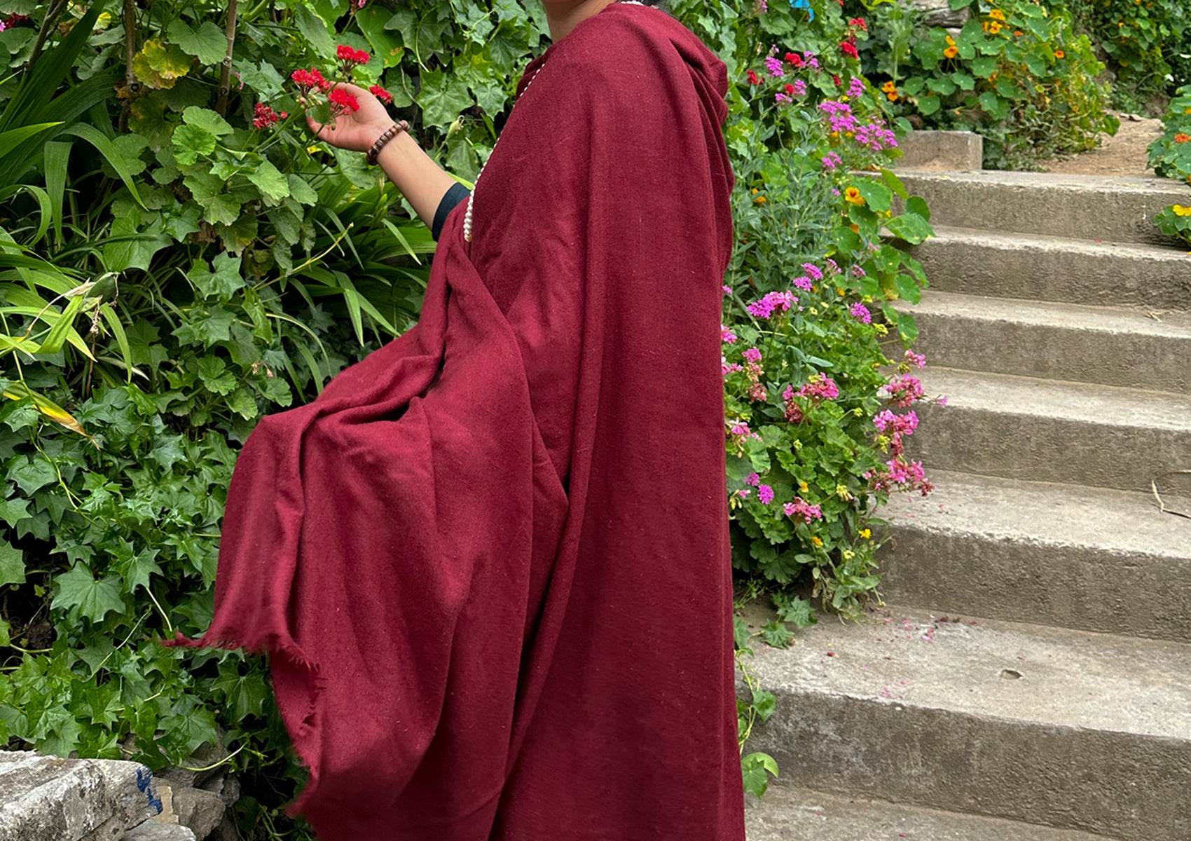 MILAN - Fine Large Meditation Shawl - Burgundy - Esprit de l'Himalaya