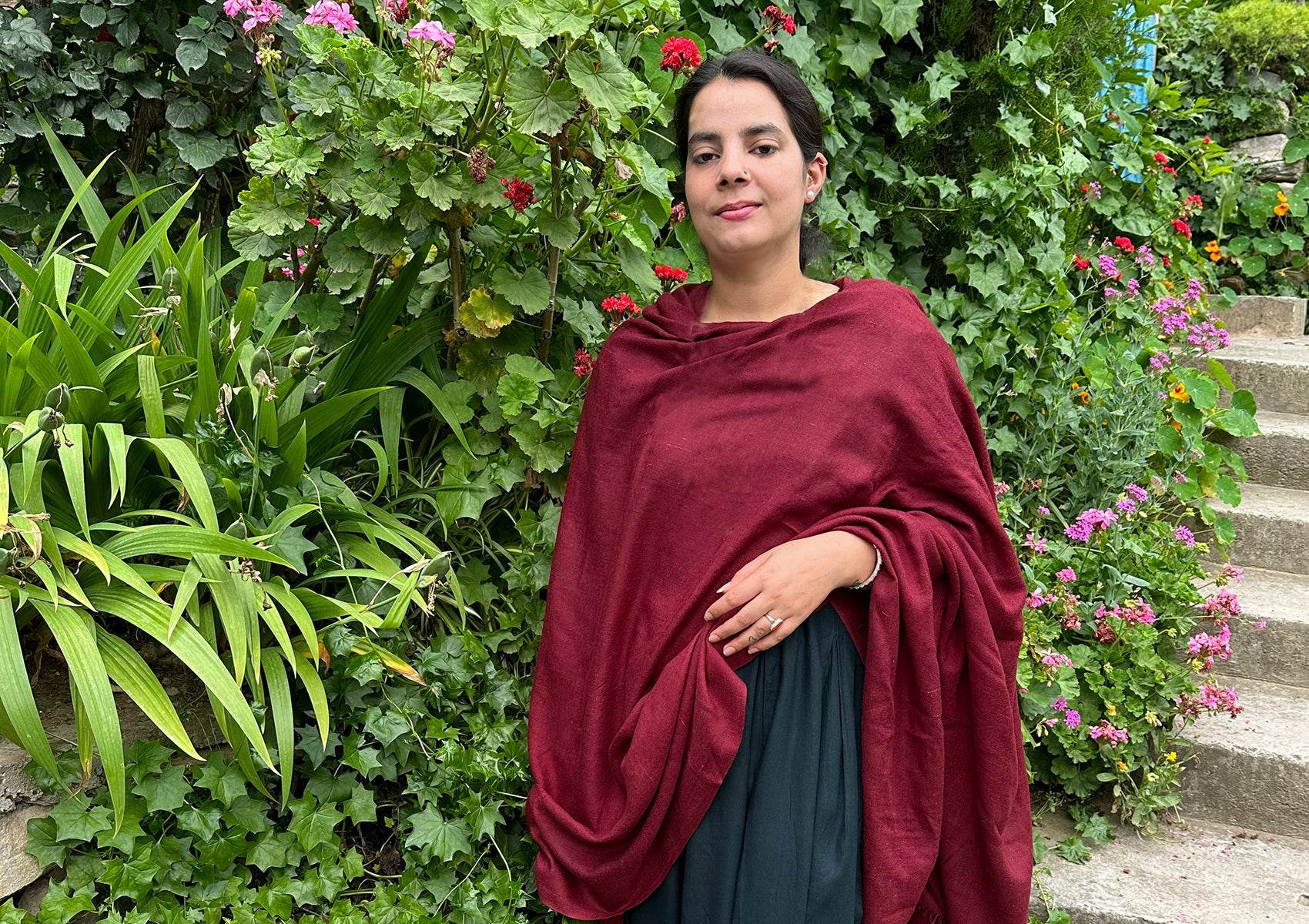 MILAN - Fine Large Meditation Shawl - Burgundy - Esprit de l'Himalaya