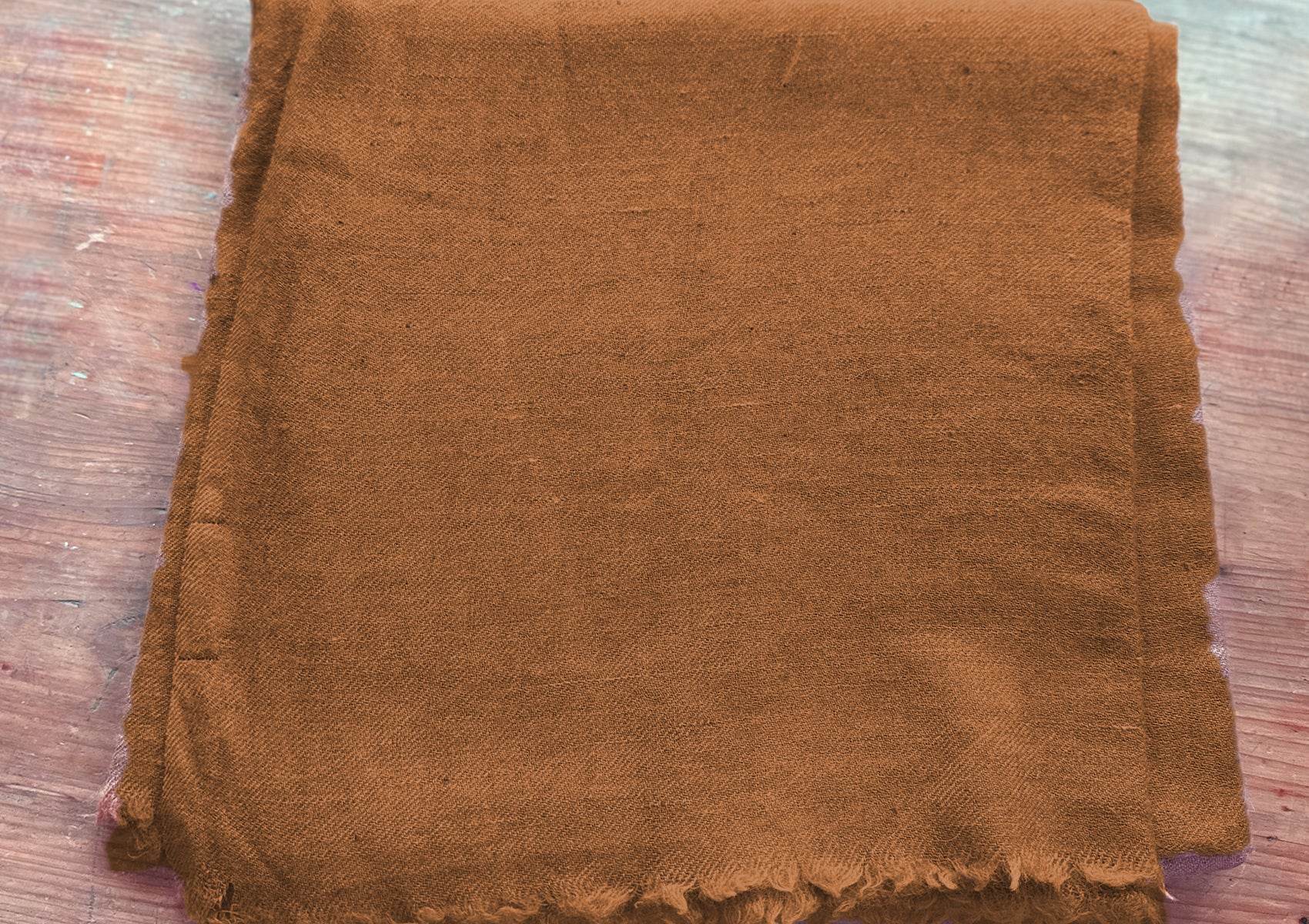 Rasana Shawl – Ocher | Handwoven Merino Wool Meditation Wrap - Esprit de l'Himalaya