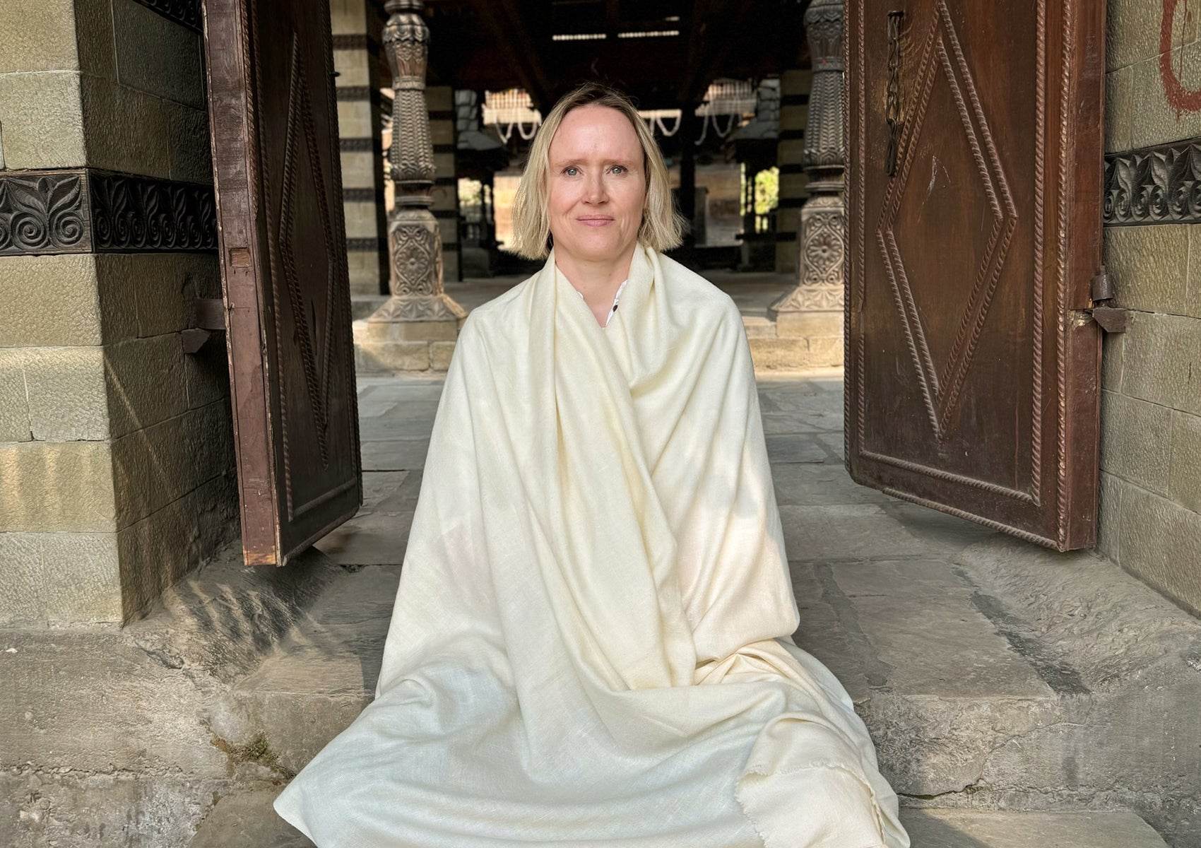 RASANA - Large Angora Prayer Shawl - Cream - Esprit de l'Himalaya