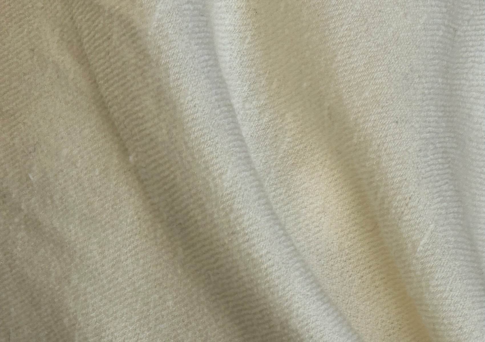 RASANA - Large Angora Prayer Shawl - Cream - Esprit de l'Himalaya
