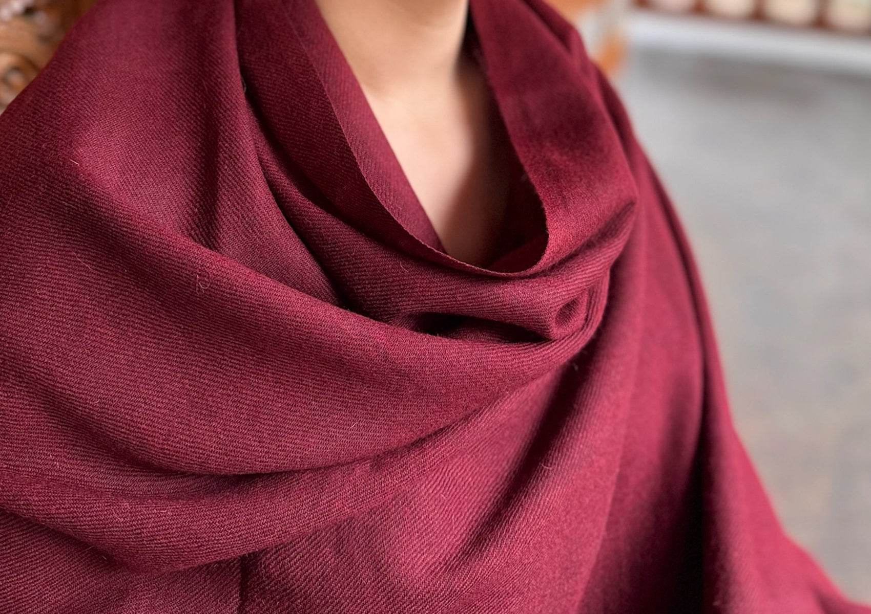 SHAMBHALA - Large Wool Shawl - Burgundy - Esprit de l'Himalaya