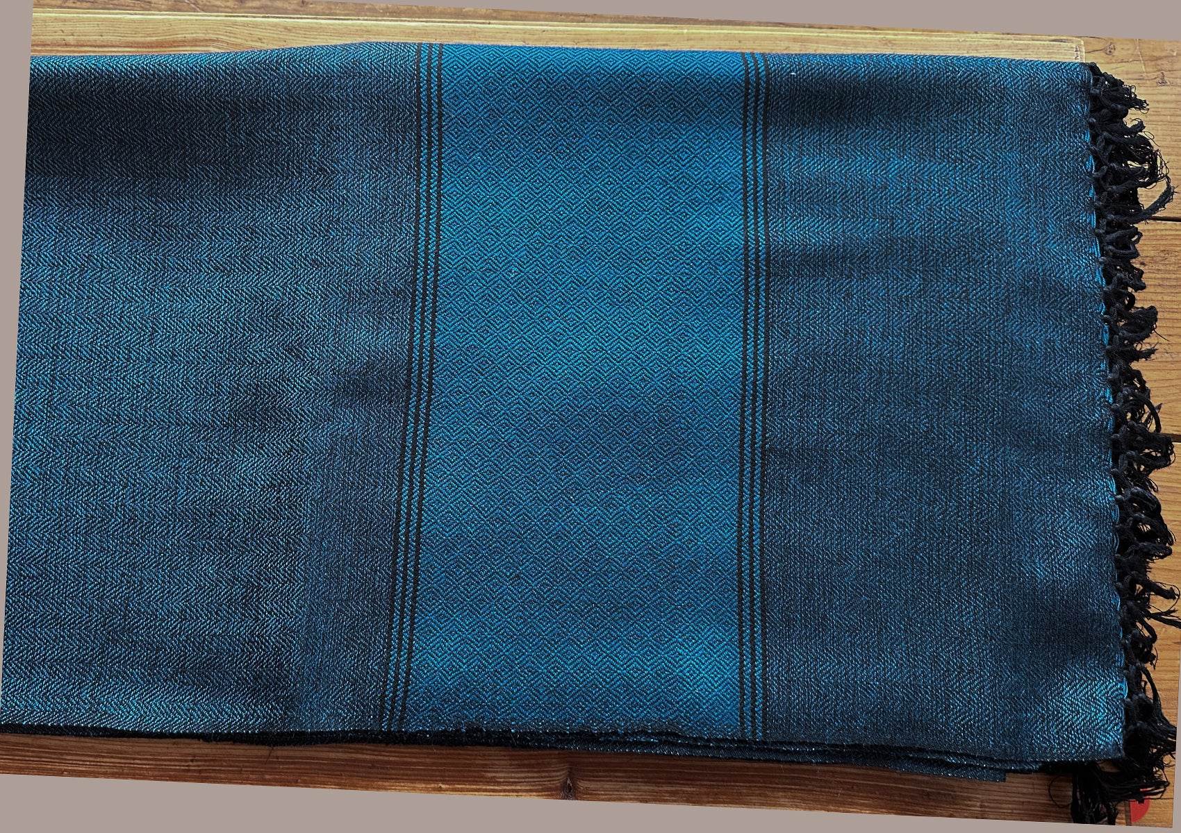 SHIVAM Meditation Shawl or Meditation Blanket- Denim Blue - Esprit de l'Himalaya