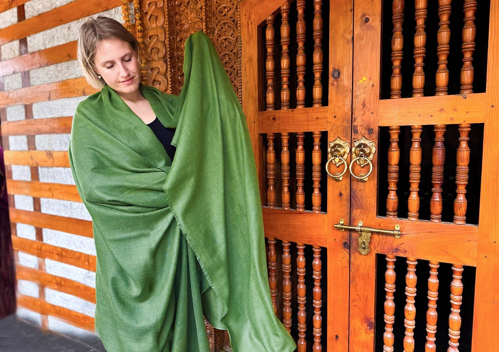 SHUNYATA- Light Prayer Shawl - Fern Green - Esprit de l'Himalaya