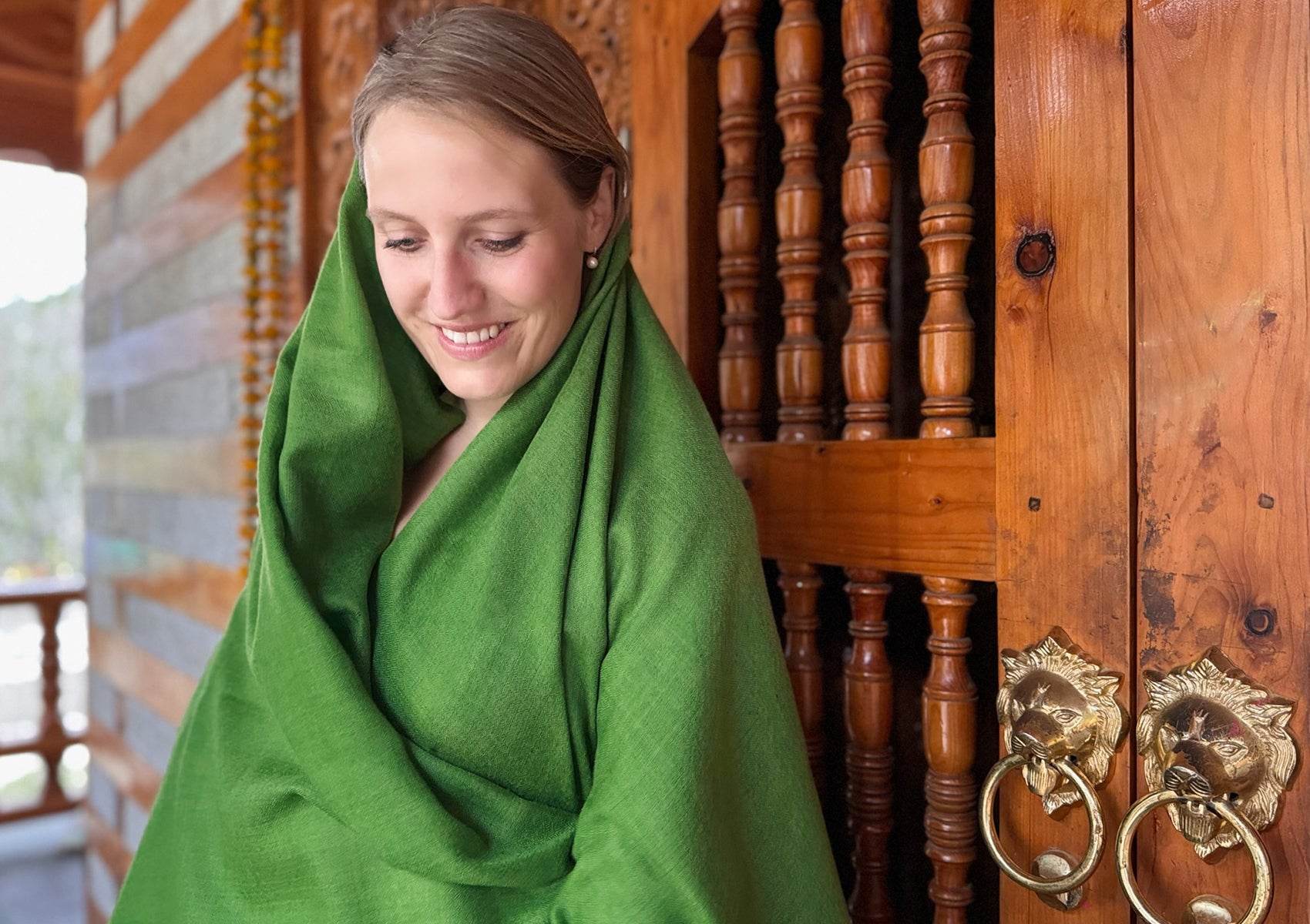 SHUNYATA- Light Prayer Shawl - Fern Green - Esprit de l'Himalaya