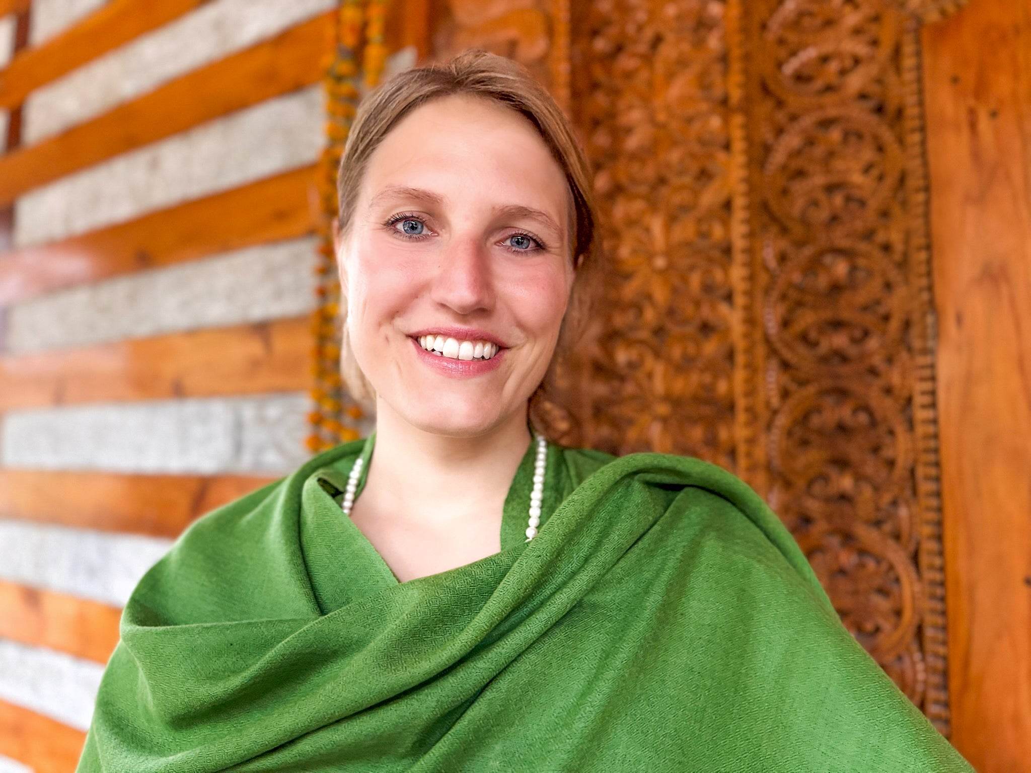 SHUNYATA- Light Prayer Shawl - Fern Green - Esprit de l'Himalaya