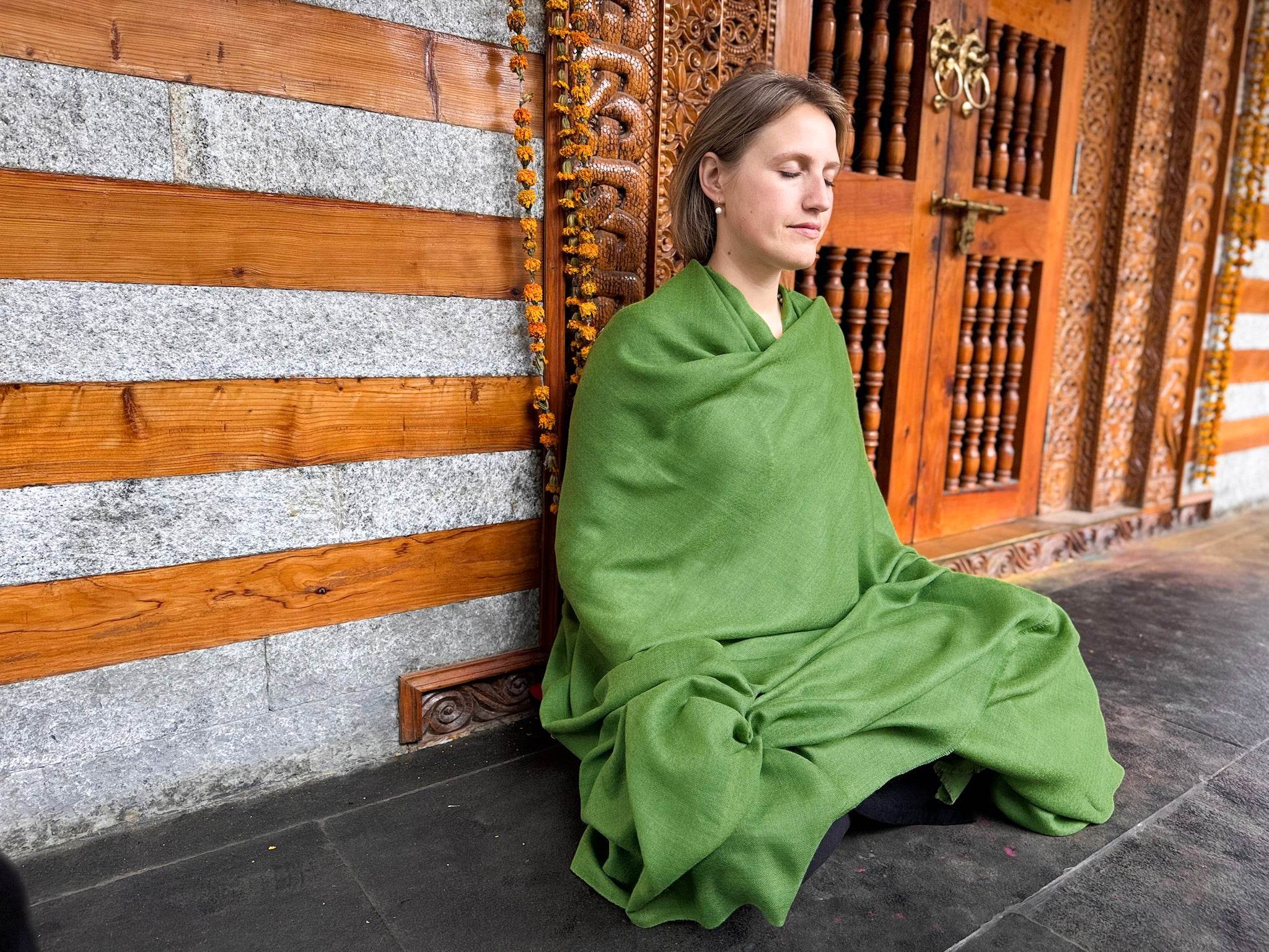 SHUNYATA- Light Prayer Shawl - Fern Green - Esprit de l'Himalaya