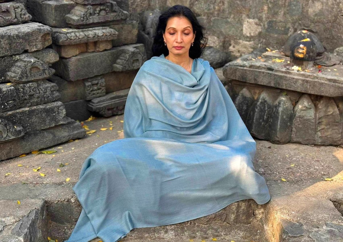 Meditation Shawl Blanket – Blue – Shunyata