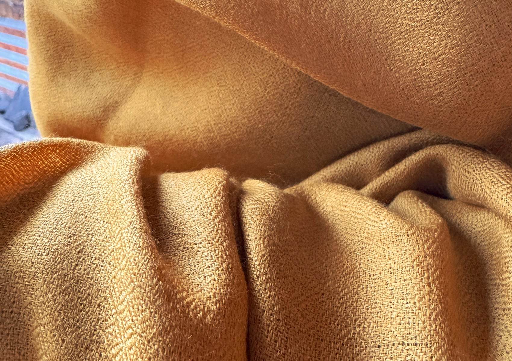 SHUNYATA Meditation Shawls - Monk Shawl - Ocher - Esprit de l'Himalaya