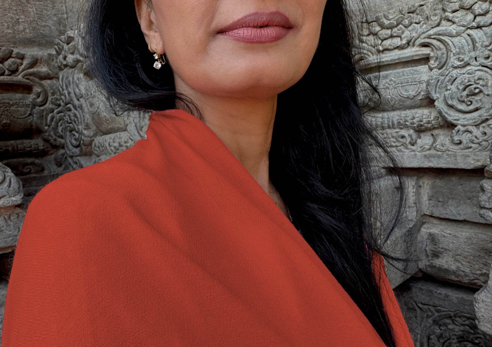 SUNDARI NEW Tibetan Meditation Blanket – Burnt Orange - Esprit de l'Himalaya