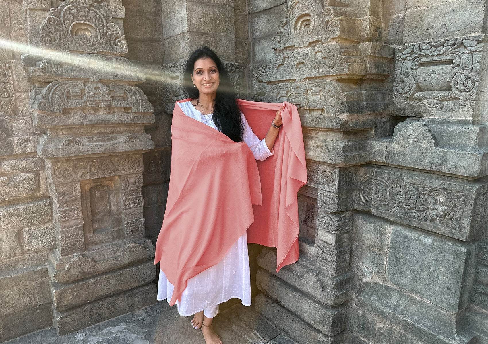 SUNDARI NEW Tibetan Meditation Blanket – Peach - Esprit de l'Himalaya