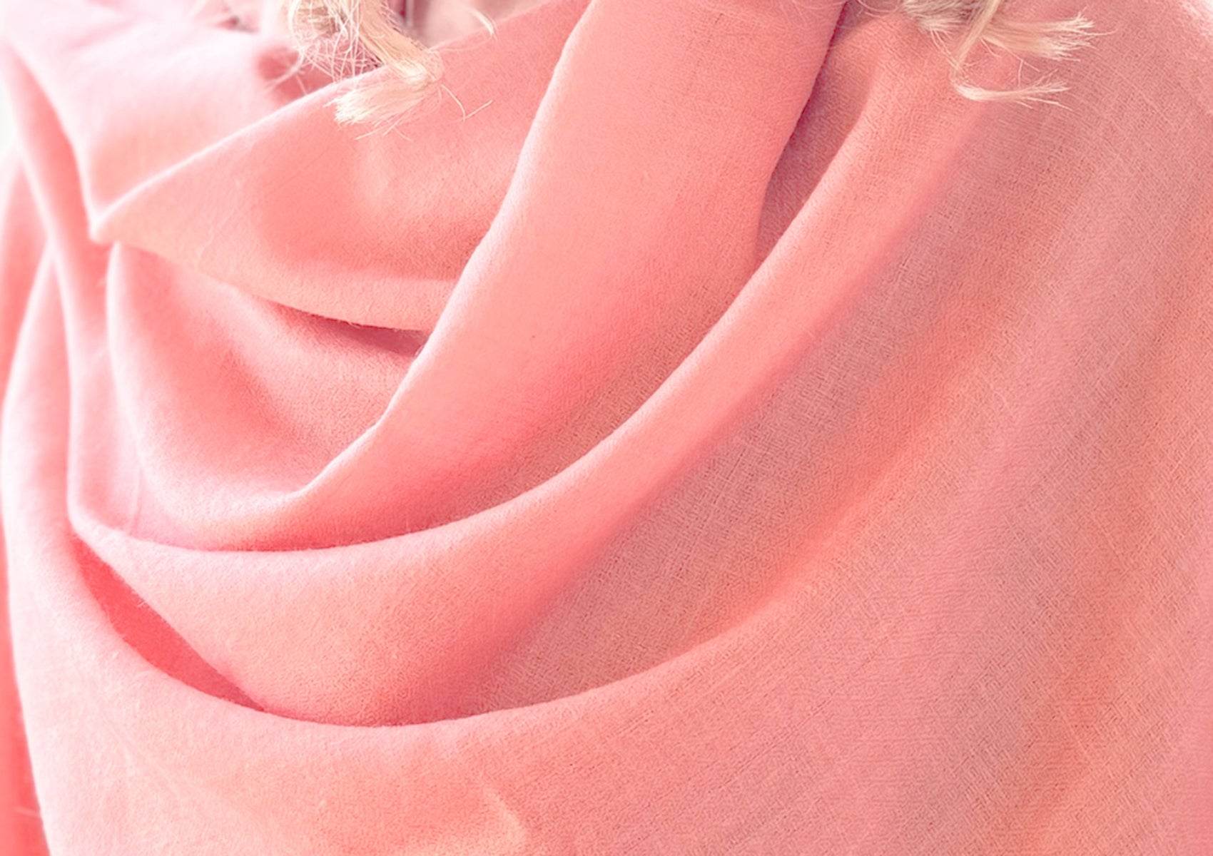 LAKSHMI SUPREME - Authentic Pashmina Meditation Shawl - Warm Light Pink - Esprit de l'Himalaya