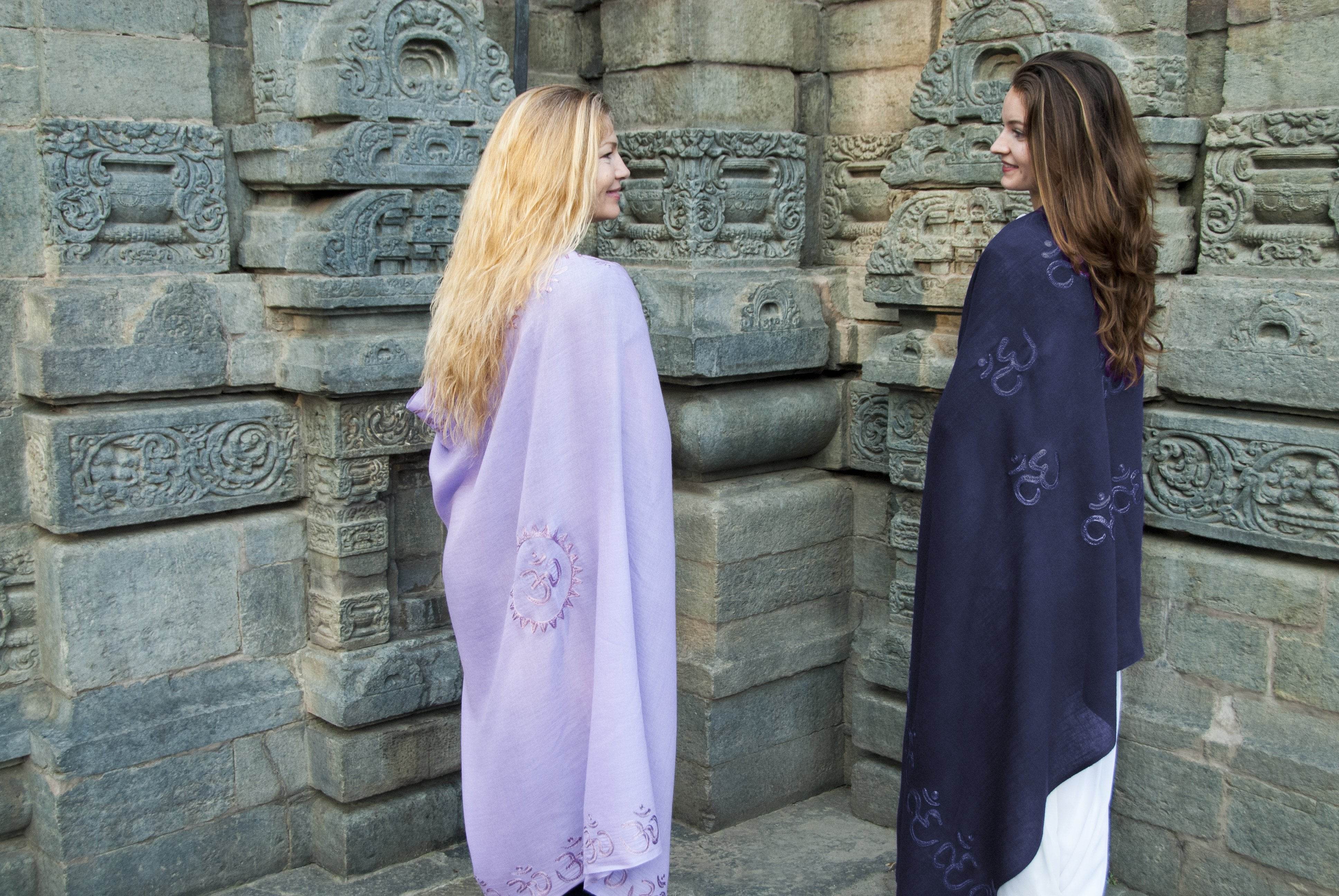 CHANDRIKA OM - Yoga Blanket - Esprit de l'Himalaya
