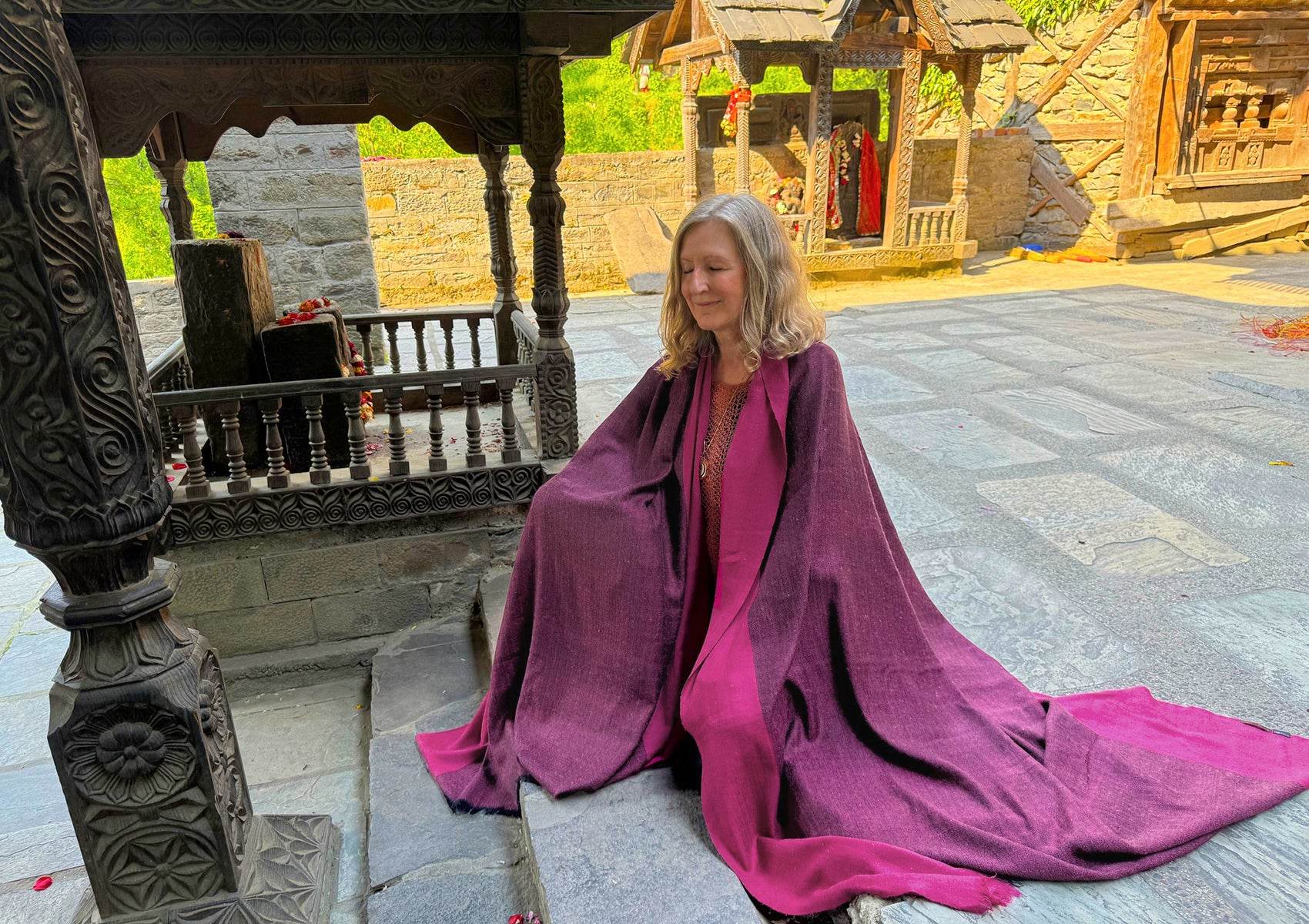 LARGE SIZE SHAWLS - Meditation Shawls - Esprit de l'Himalaya
