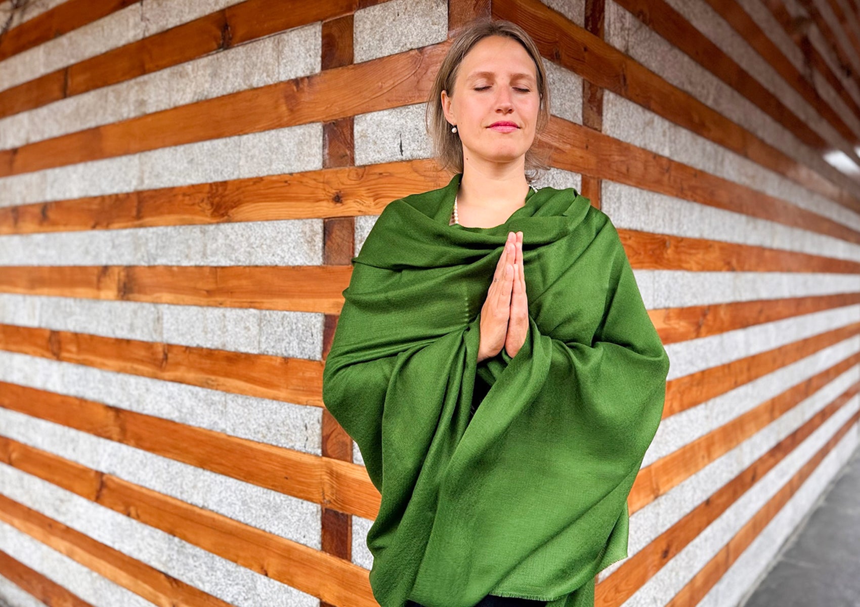 LAKSHMI - Châle de méditation léger Pashmina - Vert