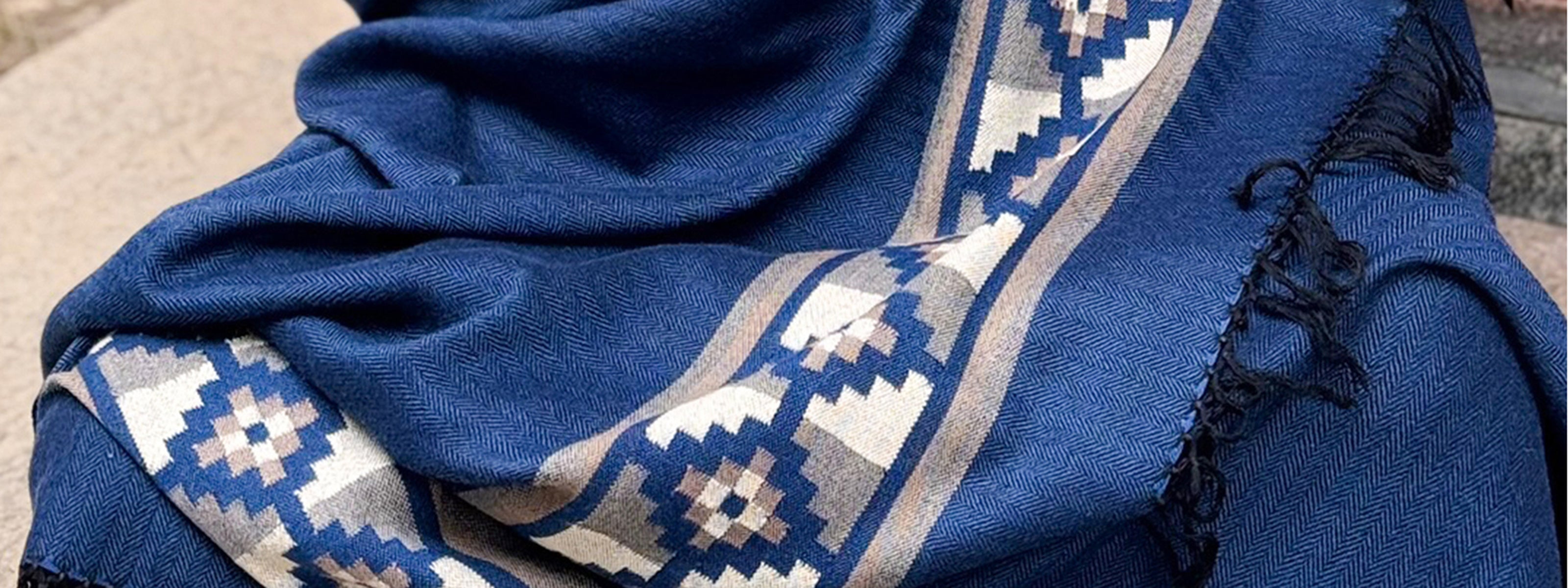 Yoga and Meditation Shawls | Esprit de l'Himalaya