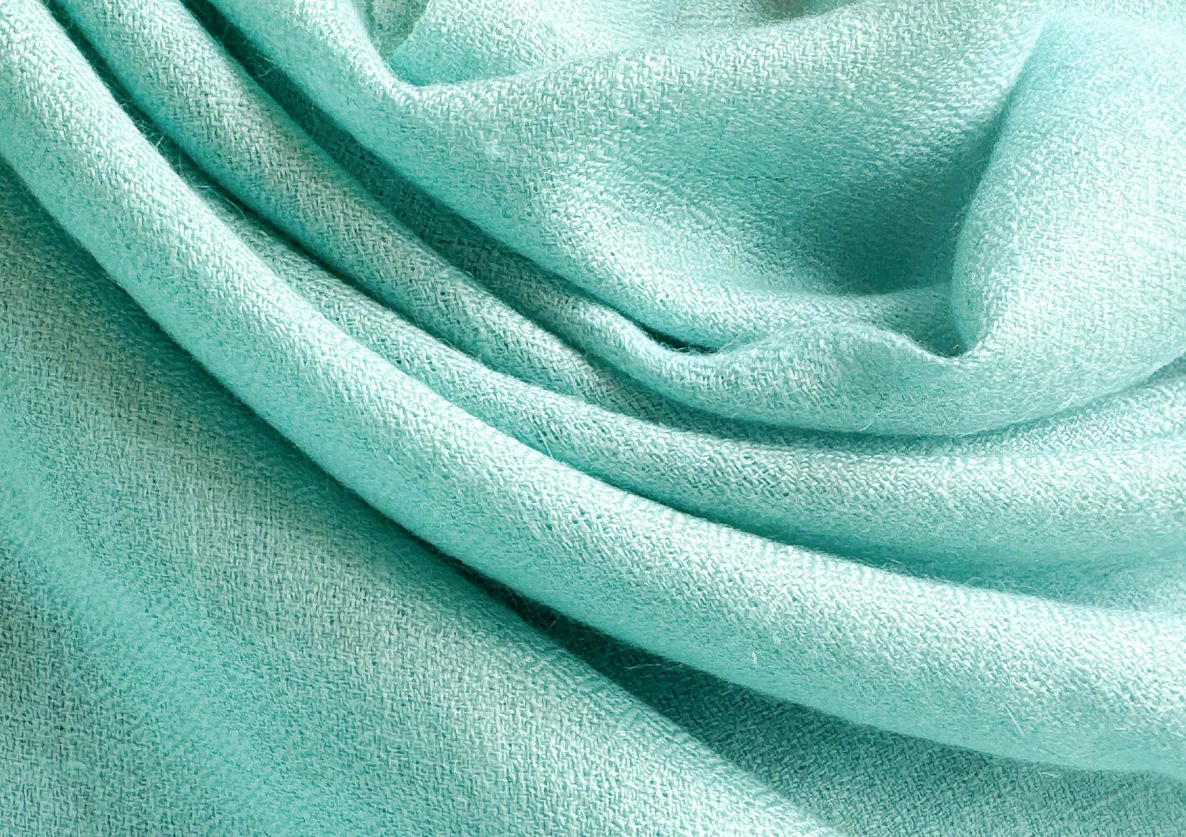 LAKSHMI SUPREME - Authentic Pashmina Meditation Shawl - Aqua-Blue - Esprit de l'Himalaya