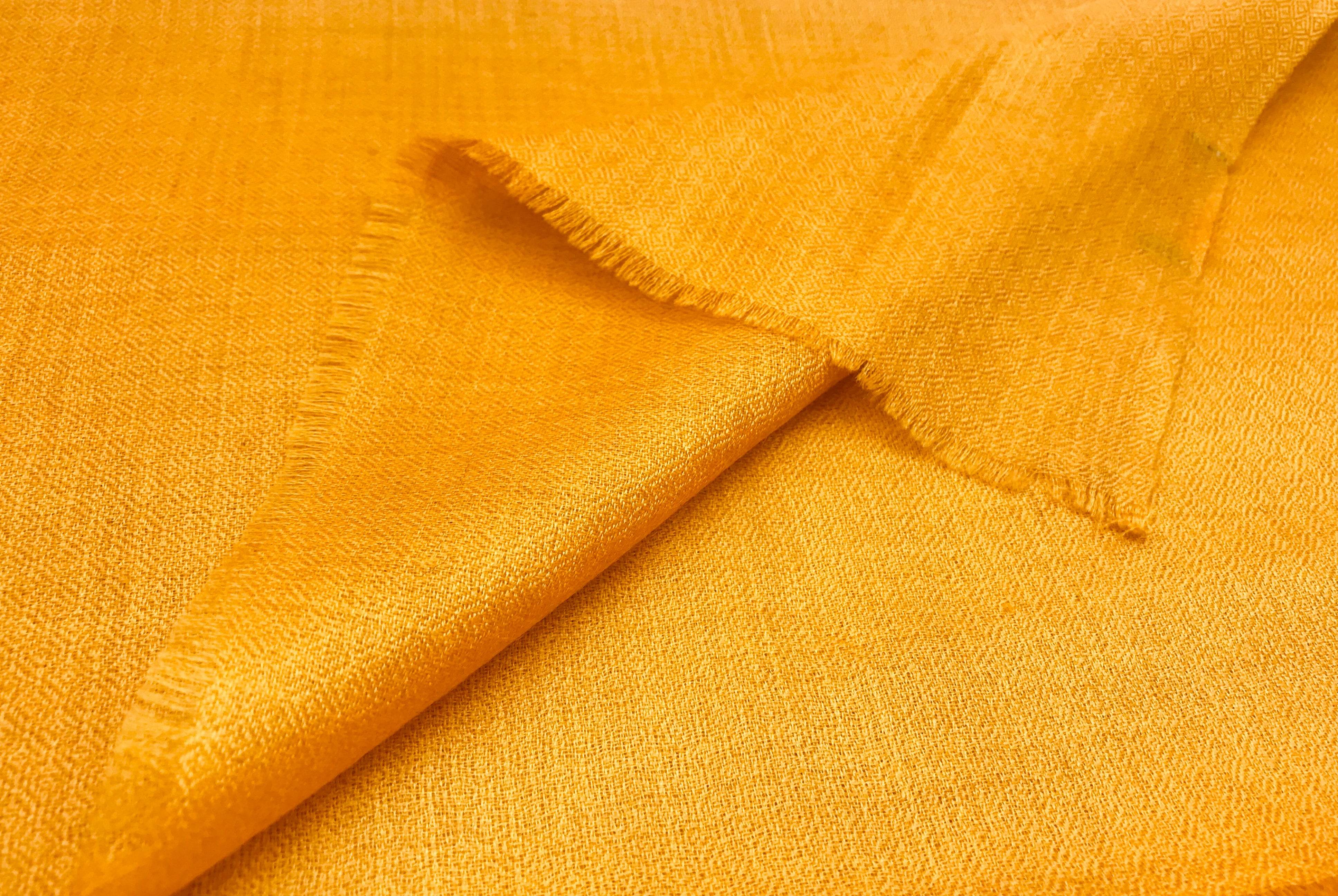 LAKSHMI STOLE- Authentic Pashmina Cashmere Stole - Yellow - Esprit de l'Himalaya