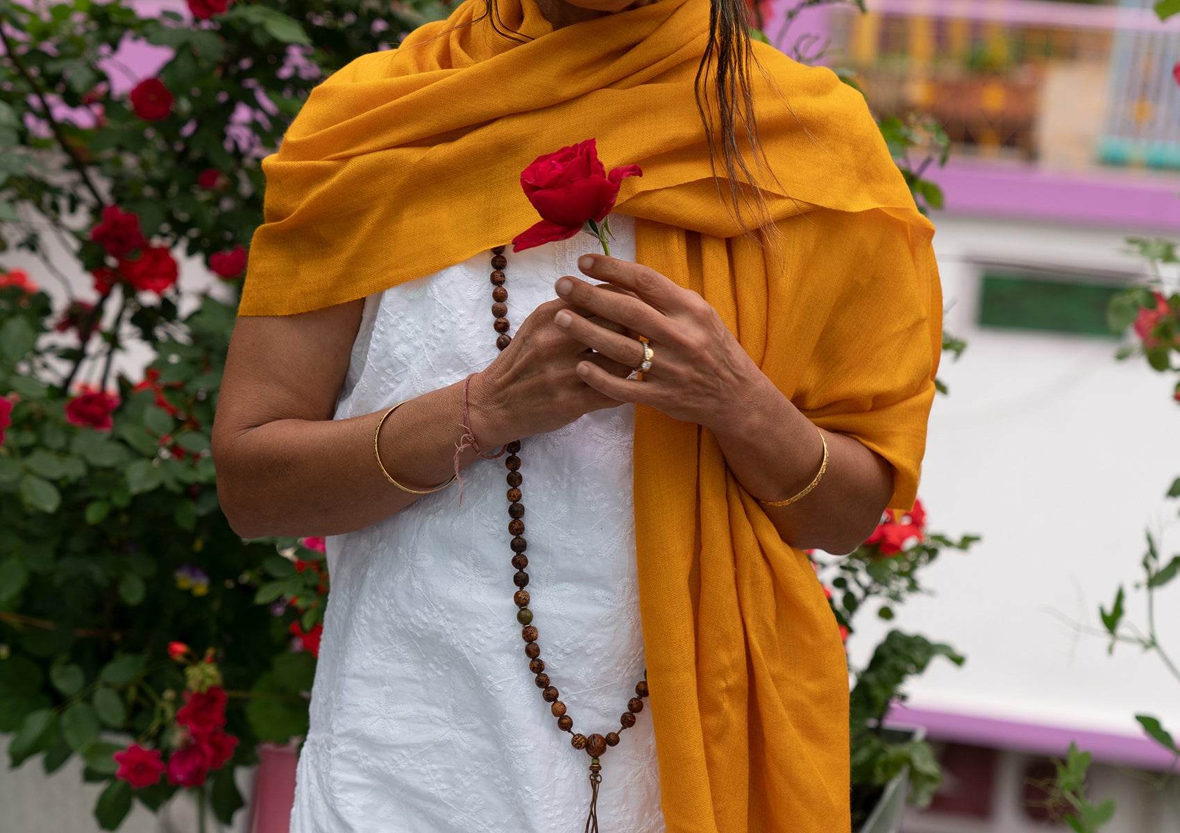 LAKSHMI ÉTOLE - Authentic Pashmina Cashmere Stole