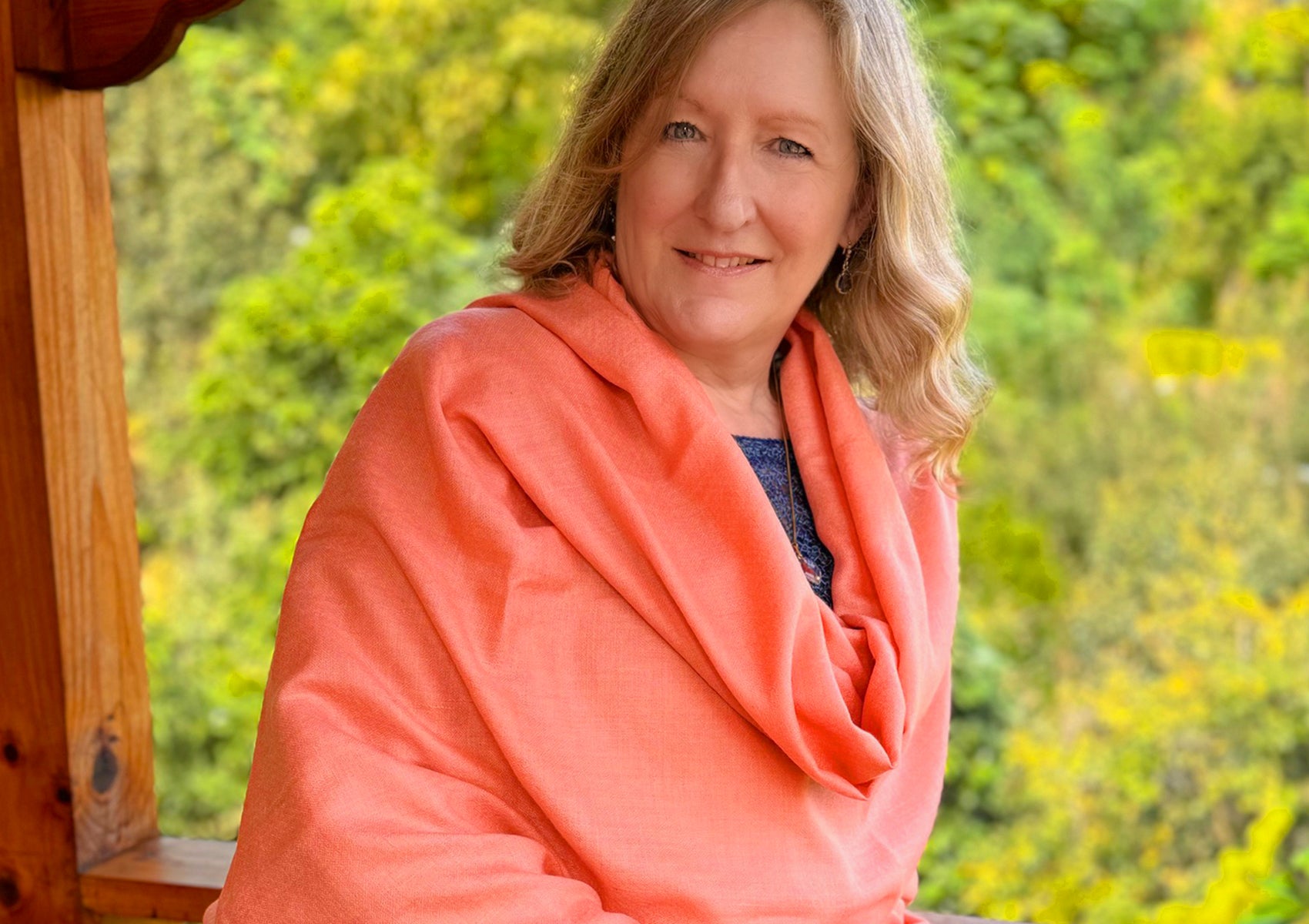 LAKSHMI SUPRÊME - Châle de méditation authentique en pashmina - Corail