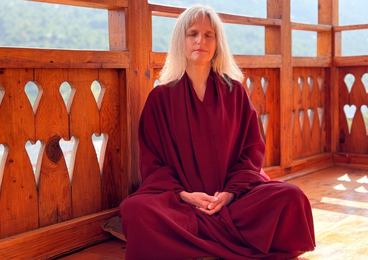 Lama Large Meditation Blanket — Dark Burgundy — Lama