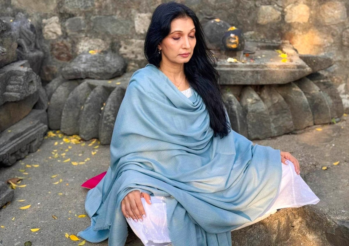 Meditation Shawl Blanket – Blue – Shunyata