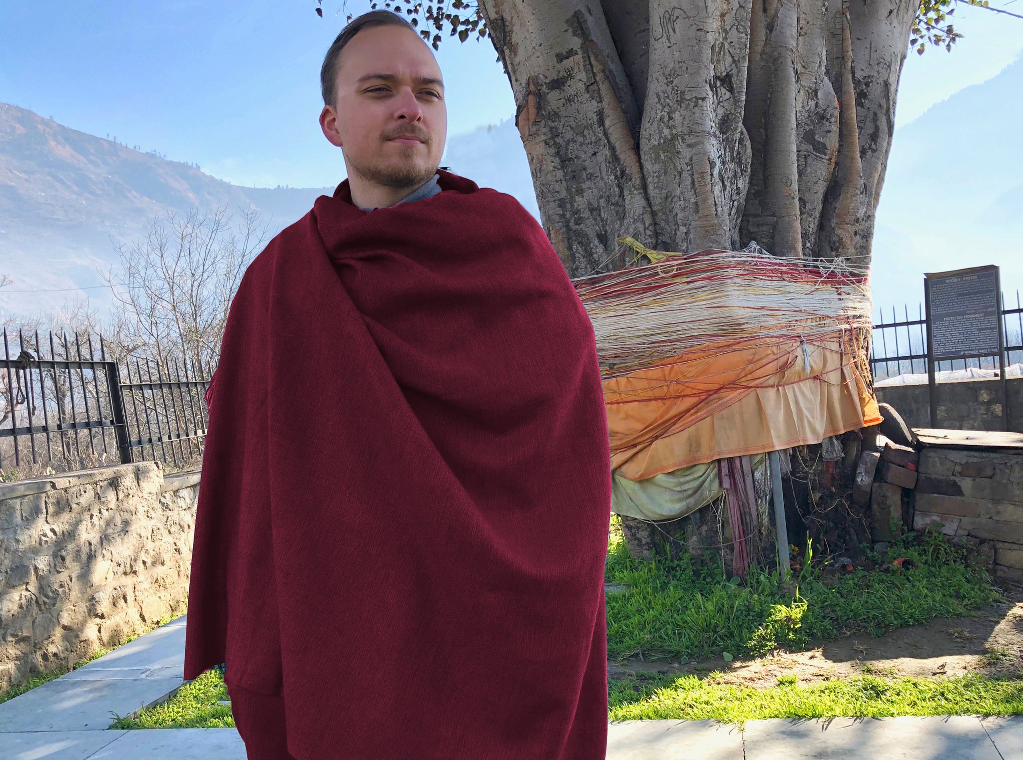 Dinesh – Large Meditation Shawl